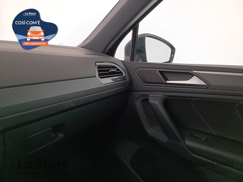 17 - Volkswagen Tiguan 2.0 tdi r-line 150cv dsg