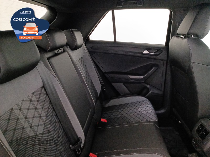 9 - Volkswagen T-Roc 1.5 tsi r-line