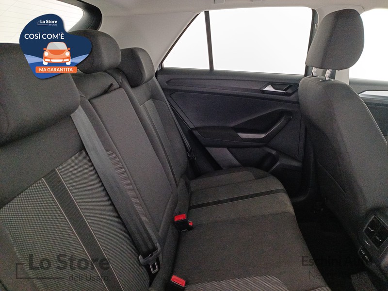 9 - Volkswagen T-Roc 1.0 tsi life 110cv