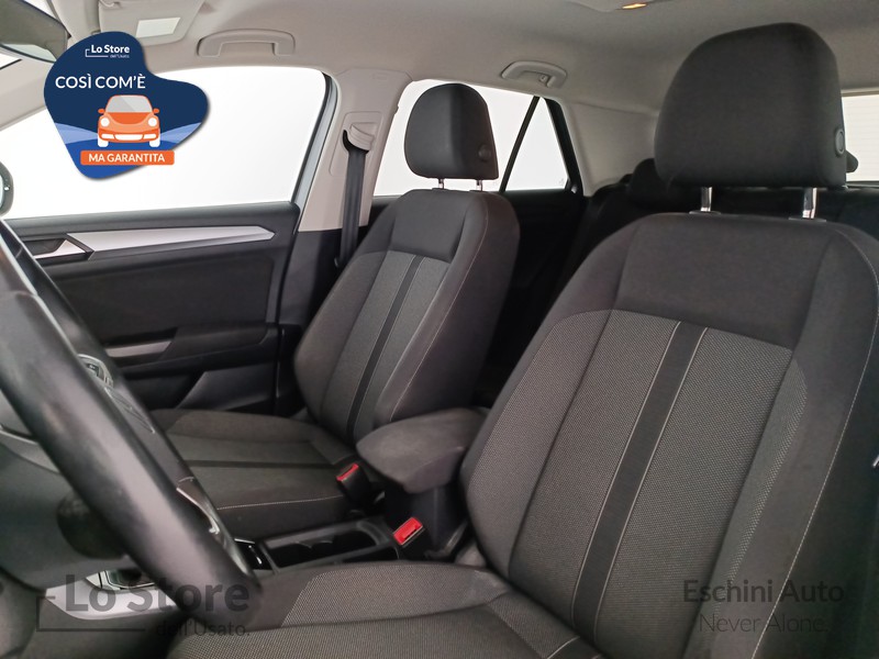 15 - Volkswagen T-Roc 1.0 tsi life 110cv