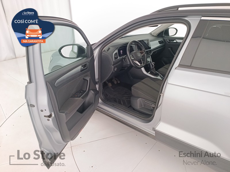 18 - Volkswagen T-Roc 1.0 tsi life 110cv