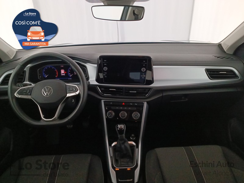 11 - Volkswagen T-Roc 1.0 tsi life 110cv