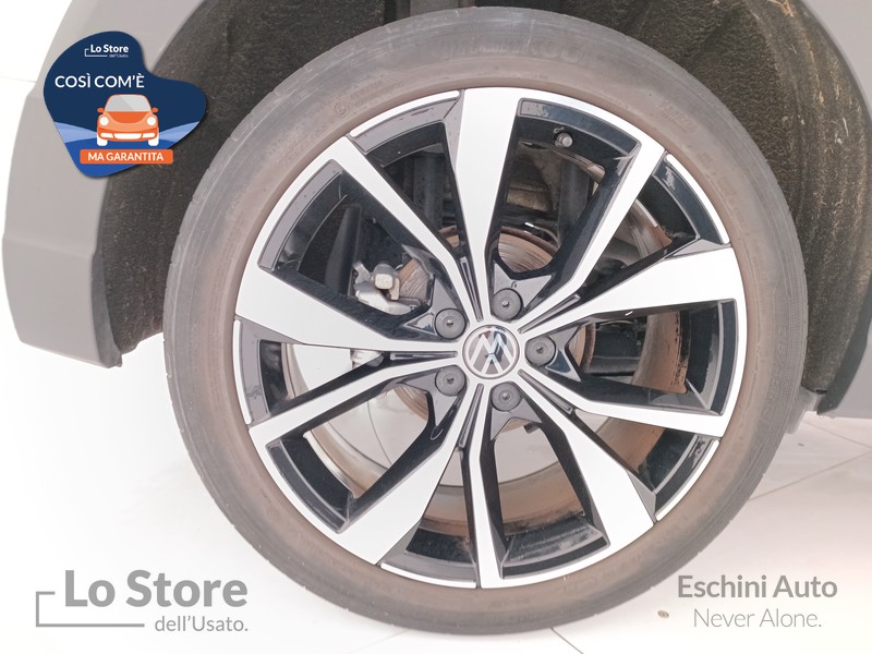8 - Volkswagen Taigo 1.0 tsi r-line 110cv