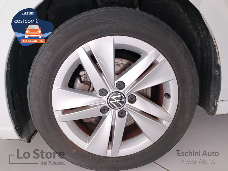 8 - Volkswagen Golf 2.0 tdi life 115cv