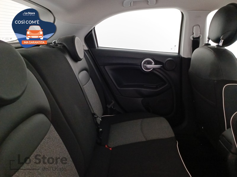 9 - Fiat 500X 1.3 mjt lounge 4x2 95cv my17