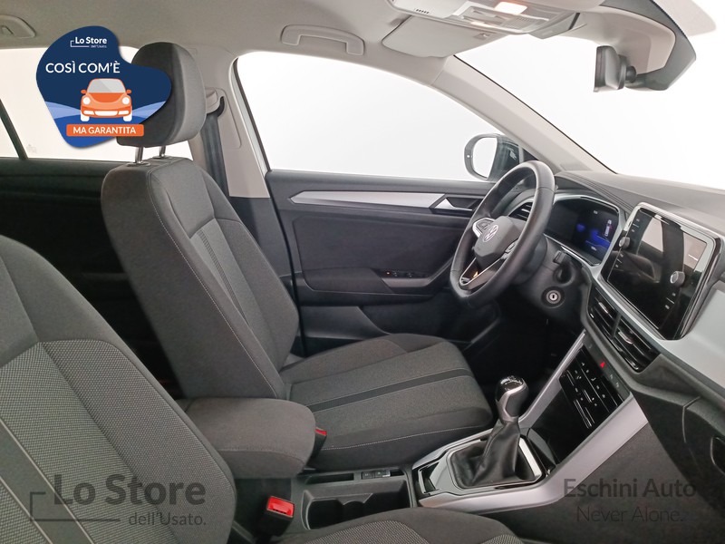 10 - Volkswagen T-Roc 1.0 tsi life 110cv