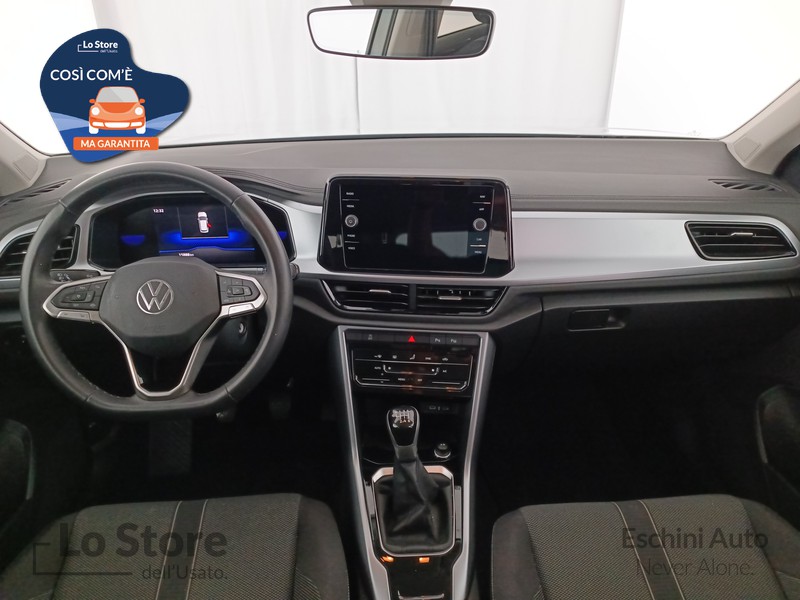 11 - Volkswagen T-Roc 1.0 tsi life 110cv