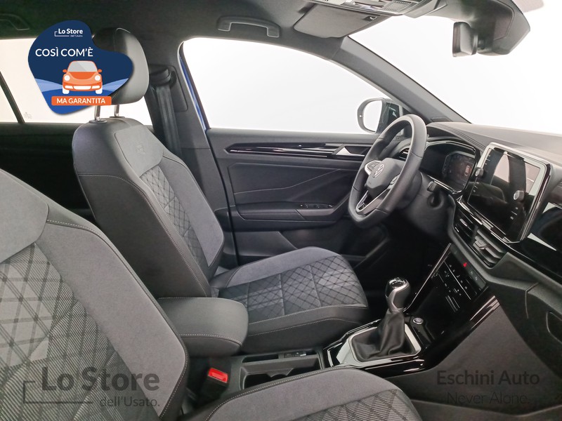 10 - Volkswagen T-Roc 1.0 tsi r-line 115cv