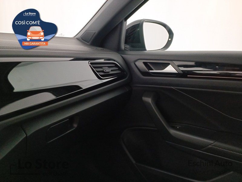 17 - Volkswagen T-Roc 1.0 tsi r-line 115cv