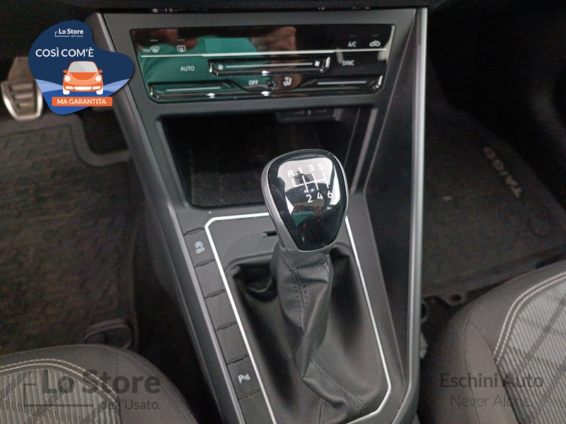 16 - Volkswagen Taigo 1.0 tsi r-line 110cv