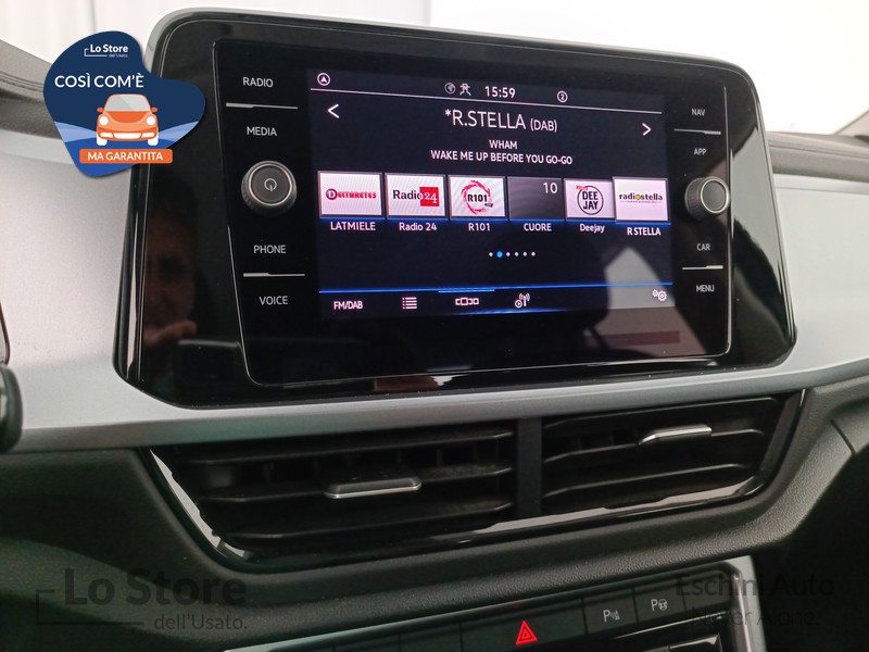 14 - Volkswagen T-Roc 1.0 tsi life 110cv