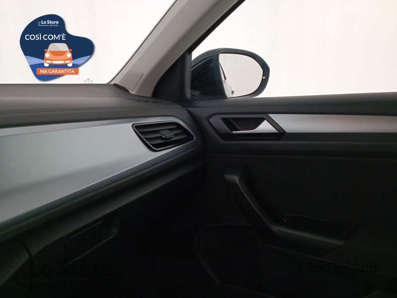 17 - Volkswagen T-Roc 1.0 tsi life 110cv