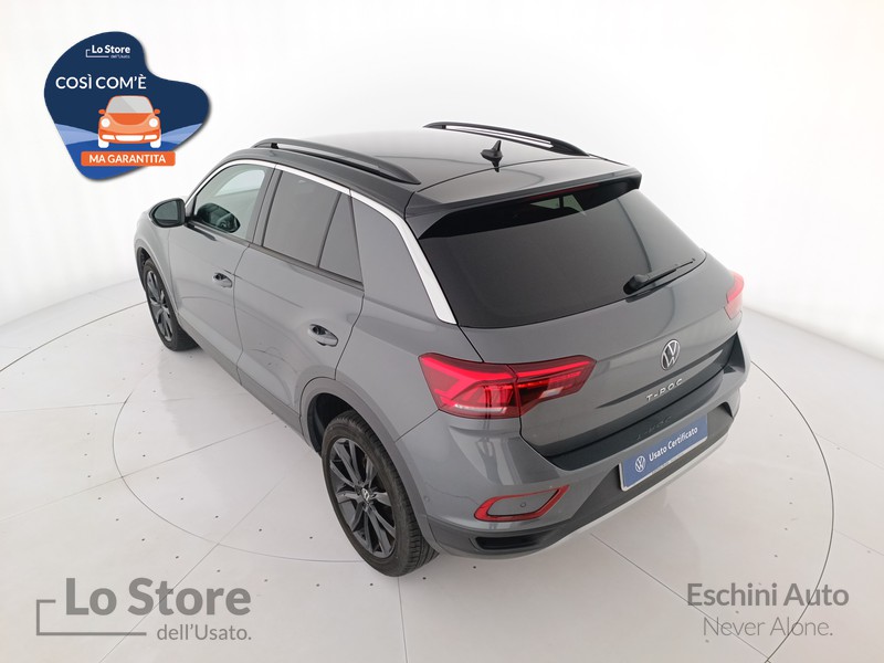 6 - Volkswagen T-Roc 1.0 tsi life 110cv
