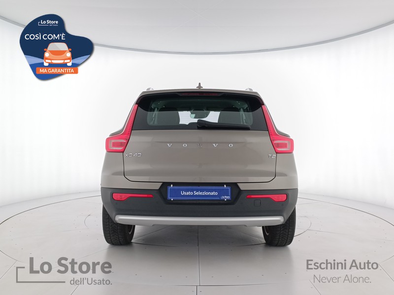 5 - Volvo XC40 1.5 t2 momentum auto my21