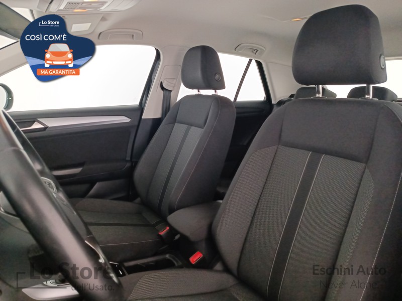 15 - Volkswagen T-Roc 1.0 tsi life 110cv