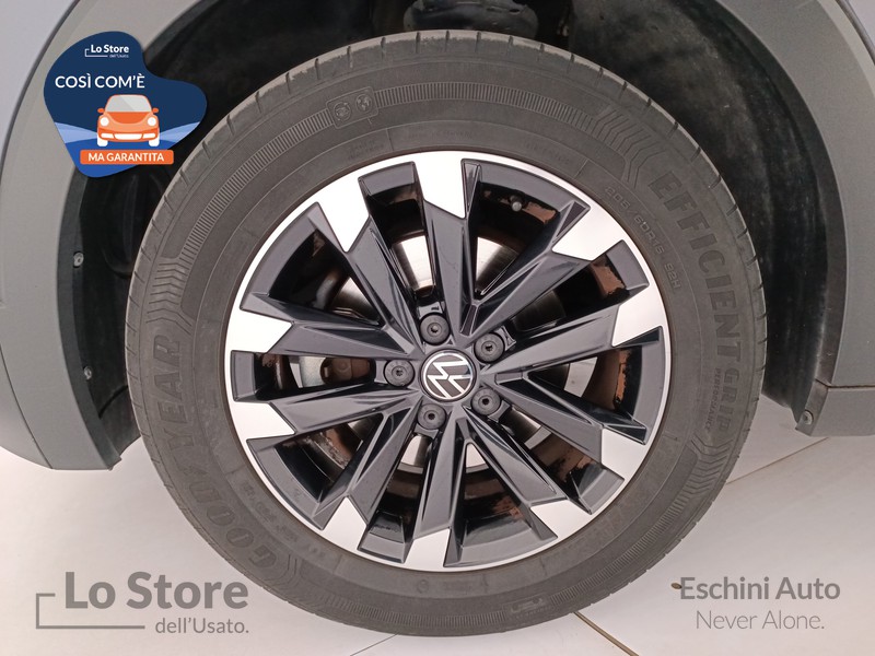 8 - Volkswagen T-Cross 1.0 tsi style 110cv