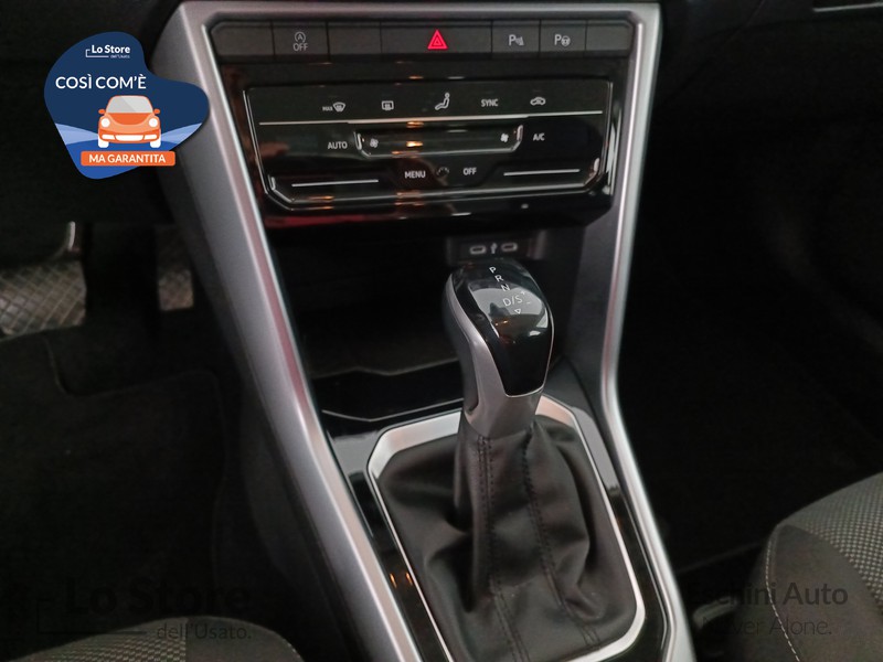 16 - Volkswagen T-Roc 1.5 tsi life dsg