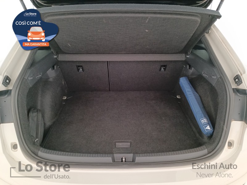 21 - Volkswagen Taigo 1.0 tsi r-line 110cv