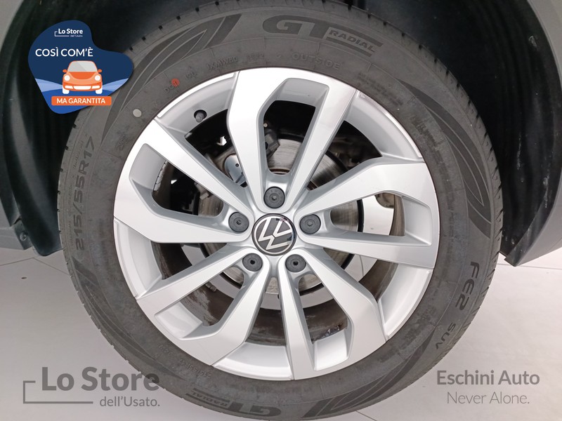 8 - Volkswagen T-Roc 1.0 tsi style 110cv