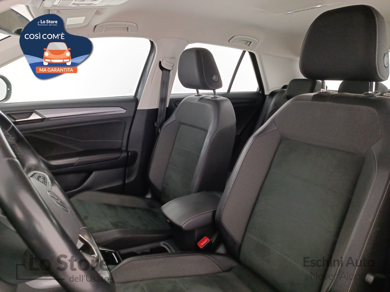 16 - Volkswagen T-Roc 1.0 tsi style 110cv