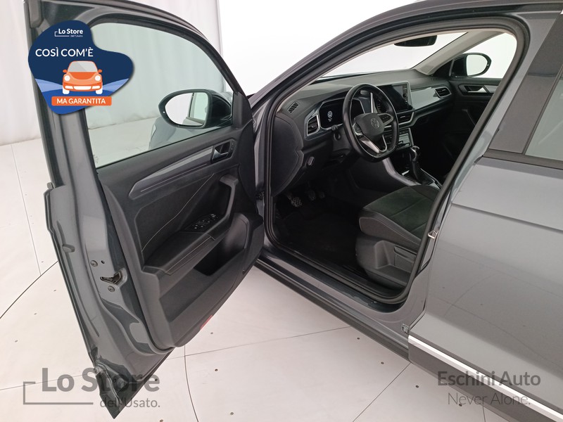 18 - Volkswagen T-Roc 1.0 tsi style 110cv