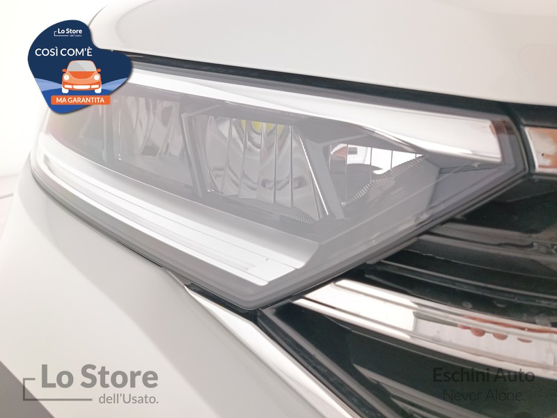 7 - Volkswagen T-Roc 1.0 tsi r-line 110cv