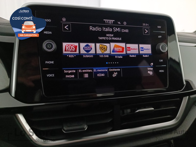 14 - Volkswagen T-Roc 1.0 tsi r-line 110cv