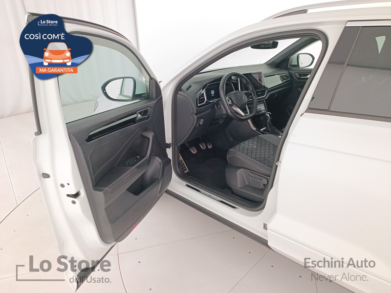 18 - Volkswagen T-Roc 1.0 tsi r-line 110cv