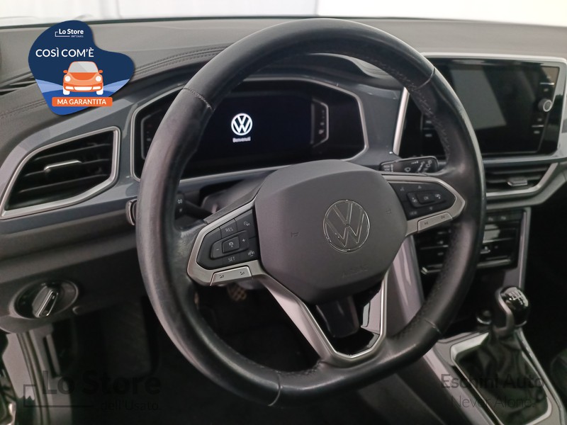 12 - Volkswagen T-Roc 1.0 tsi style 110cv