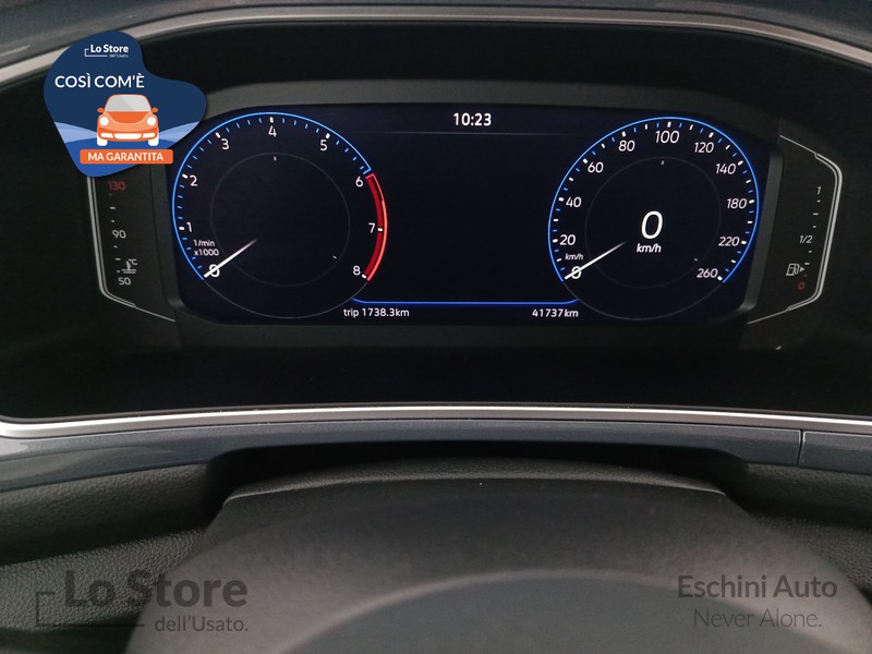 13 - Volkswagen T-Roc 1.0 tsi style 110cv