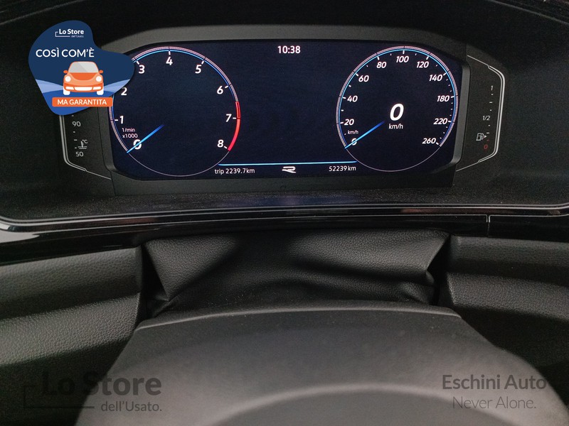 13 - Volkswagen T-Roc 1.5 tsi r-line dsg