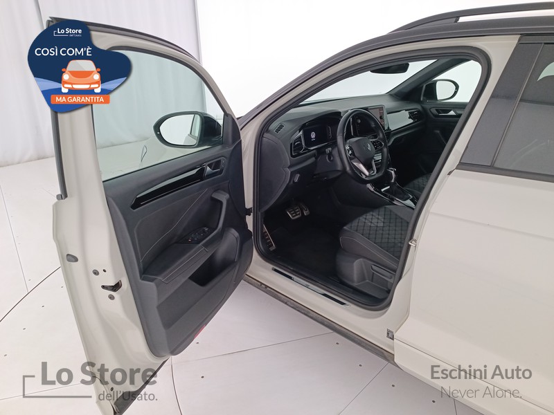 18 - Volkswagen T-Roc 1.5 tsi r-line dsg