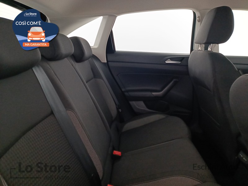 9 - Volkswagen Taigo 1.0 tsi life 110cv