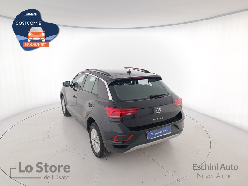 6 - Volkswagen T-Roc 1.5 tsi life dsg