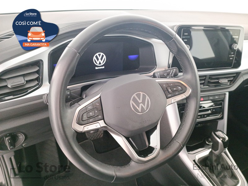 12 - Volkswagen T-Roc 1.5 tsi life dsg