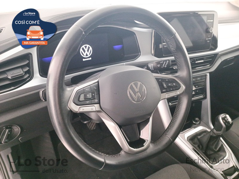 12 - Volkswagen T-Roc 1.0 tsi life 110cv