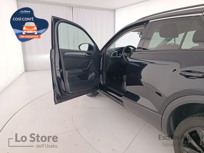 18 - Volkswagen T-Roc 1.0 tsi life 110cv