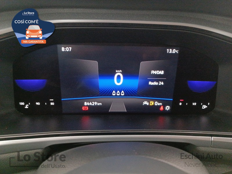 13 - Volkswagen T-Roc 1.0 tsi style 110cv