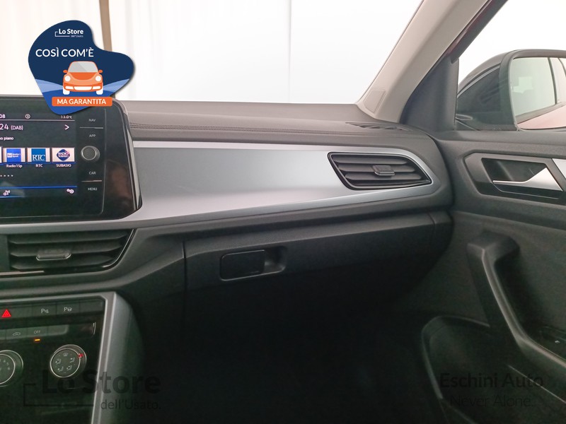 17 - Volkswagen T-Roc 1.0 tsi style 110cv