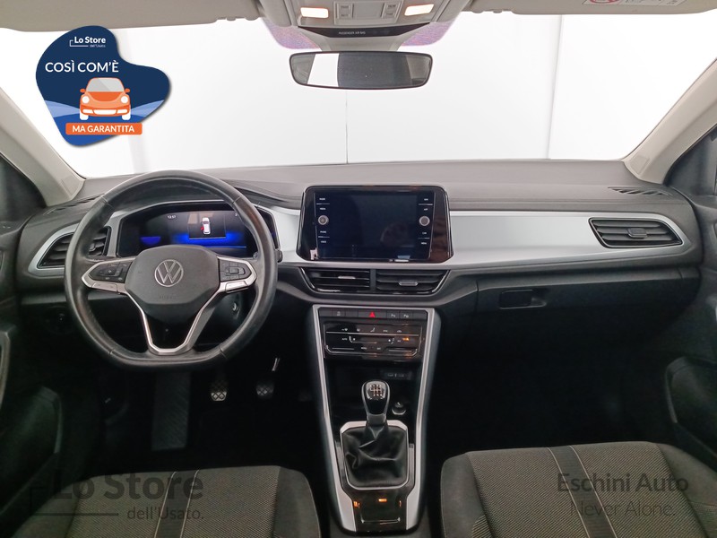 11 - Volkswagen T-Roc 1.0 tsi life 110cv