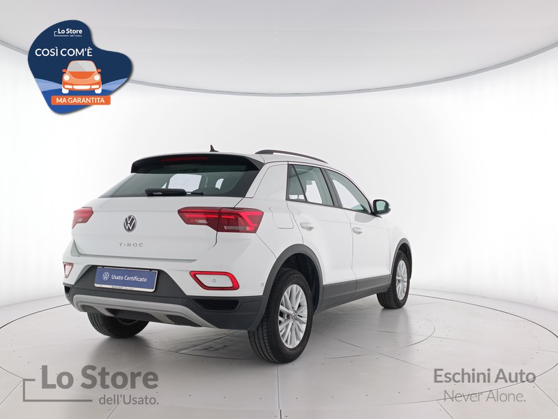 4 - Volkswagen T-Roc 1.0 tsi life 110cv