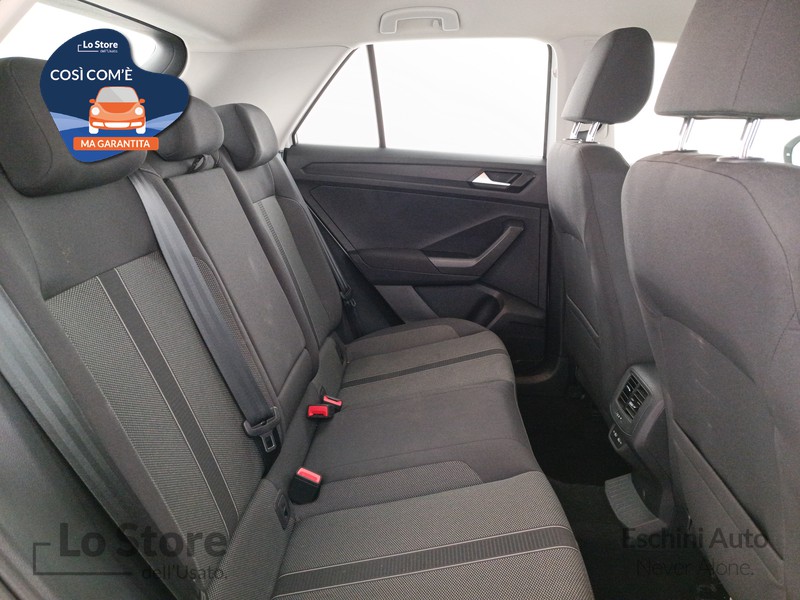 9 - Volkswagen T-Roc 1.0 tsi life 110cv