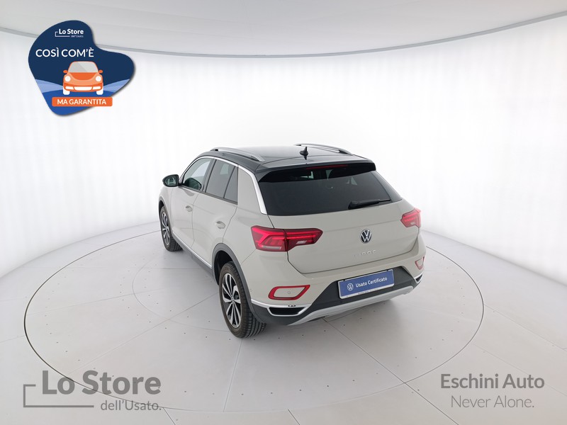 6 - Volkswagen T-Roc 1.0 tsi style 110cv