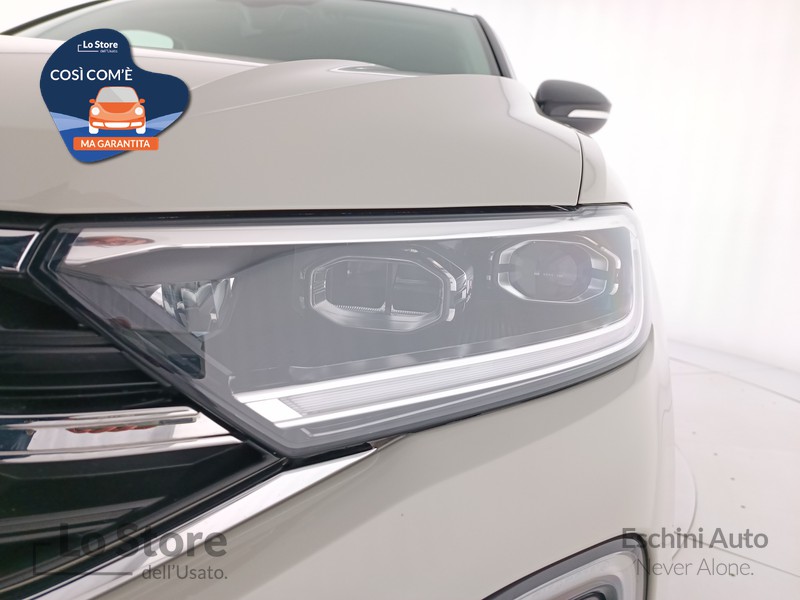 7 - Volkswagen T-Roc 1.0 tsi style 110cv