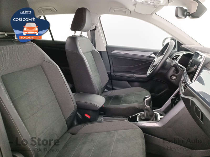 10 - Volkswagen T-Roc 1.0 tsi style 110cv