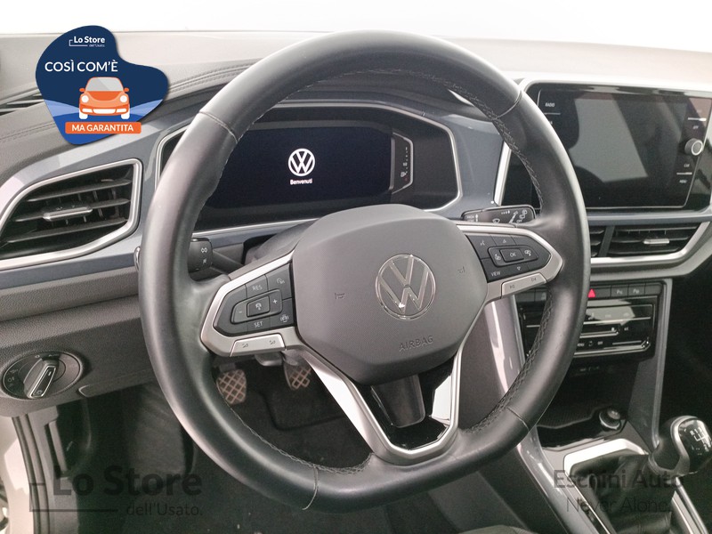 12 - Volkswagen T-Roc 1.0 tsi style 110cv