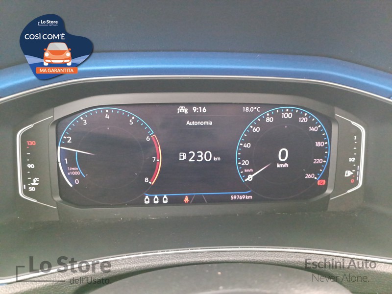 13 - Volkswagen T-Roc 1.0 tsi style 110cv