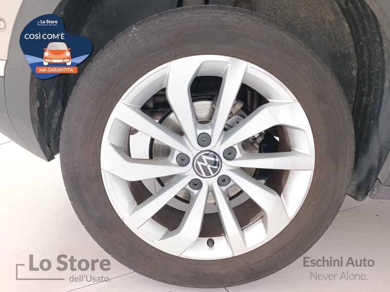 8 - Volkswagen T-Roc 1.5 tsi style dsg