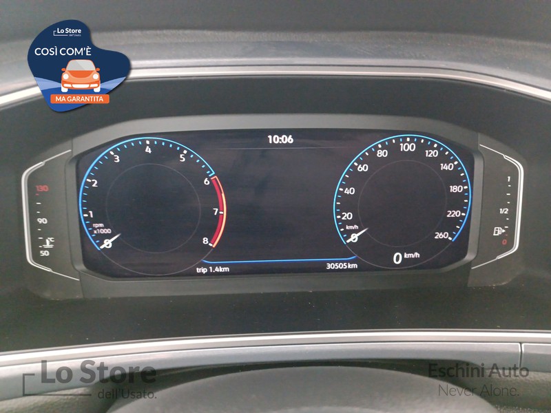 13 - Volkswagen T-Roc 1.0 tsi style 110cv