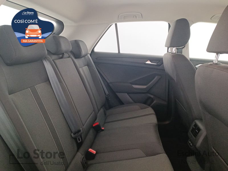 9 - Volkswagen T-Roc 1.0 tsi life 110cv